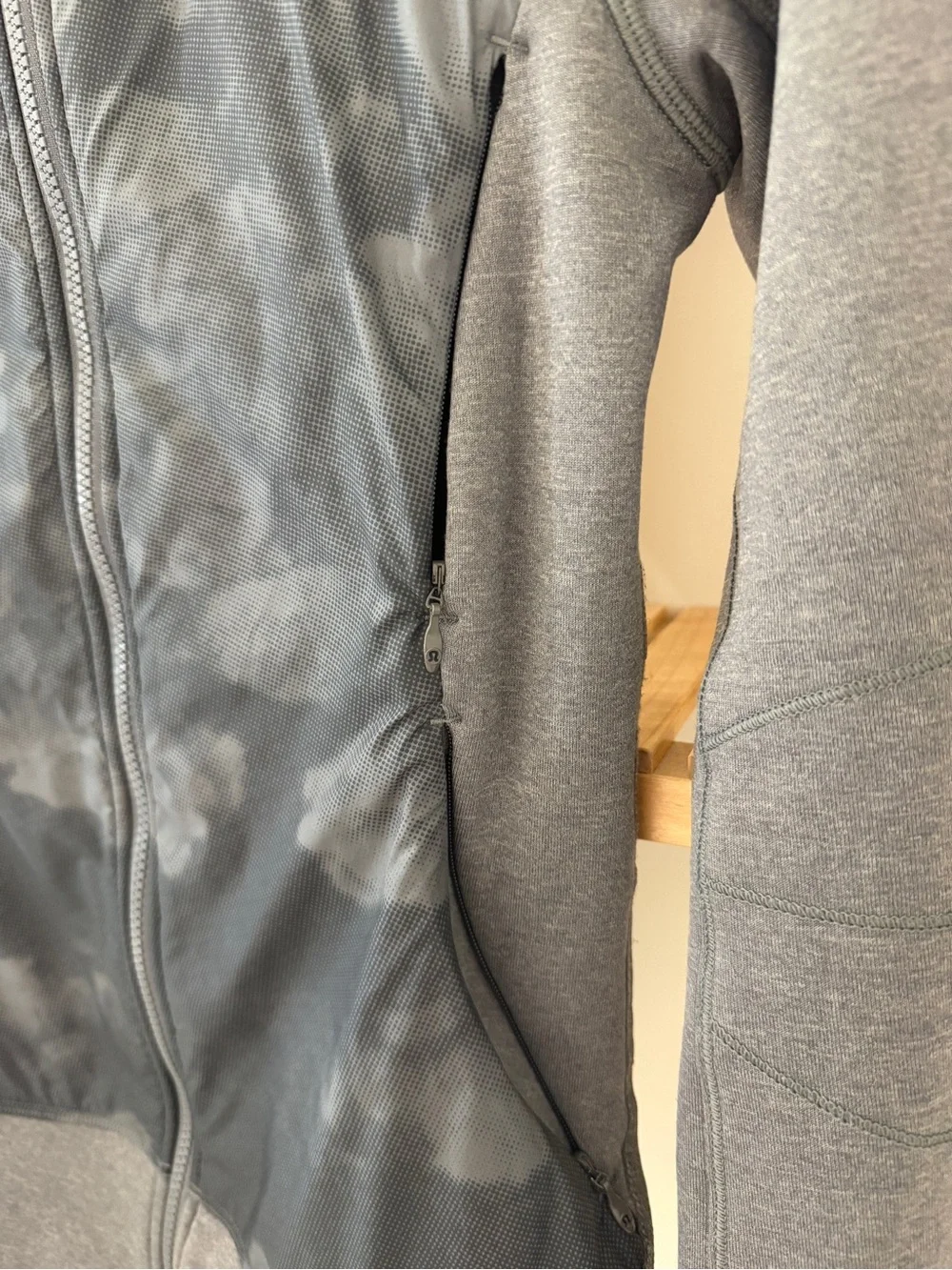 Lululemon Snug Sprinter Jacket